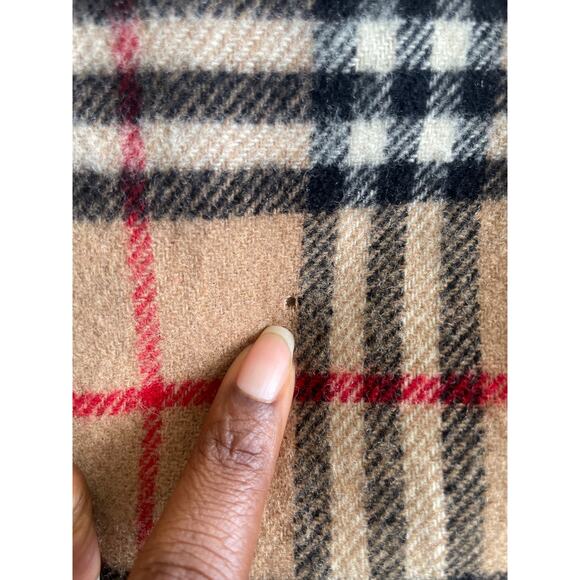 Burberry Tan London Plaid Fringe 100% Lambswool Scarf - Picture 2 of 3